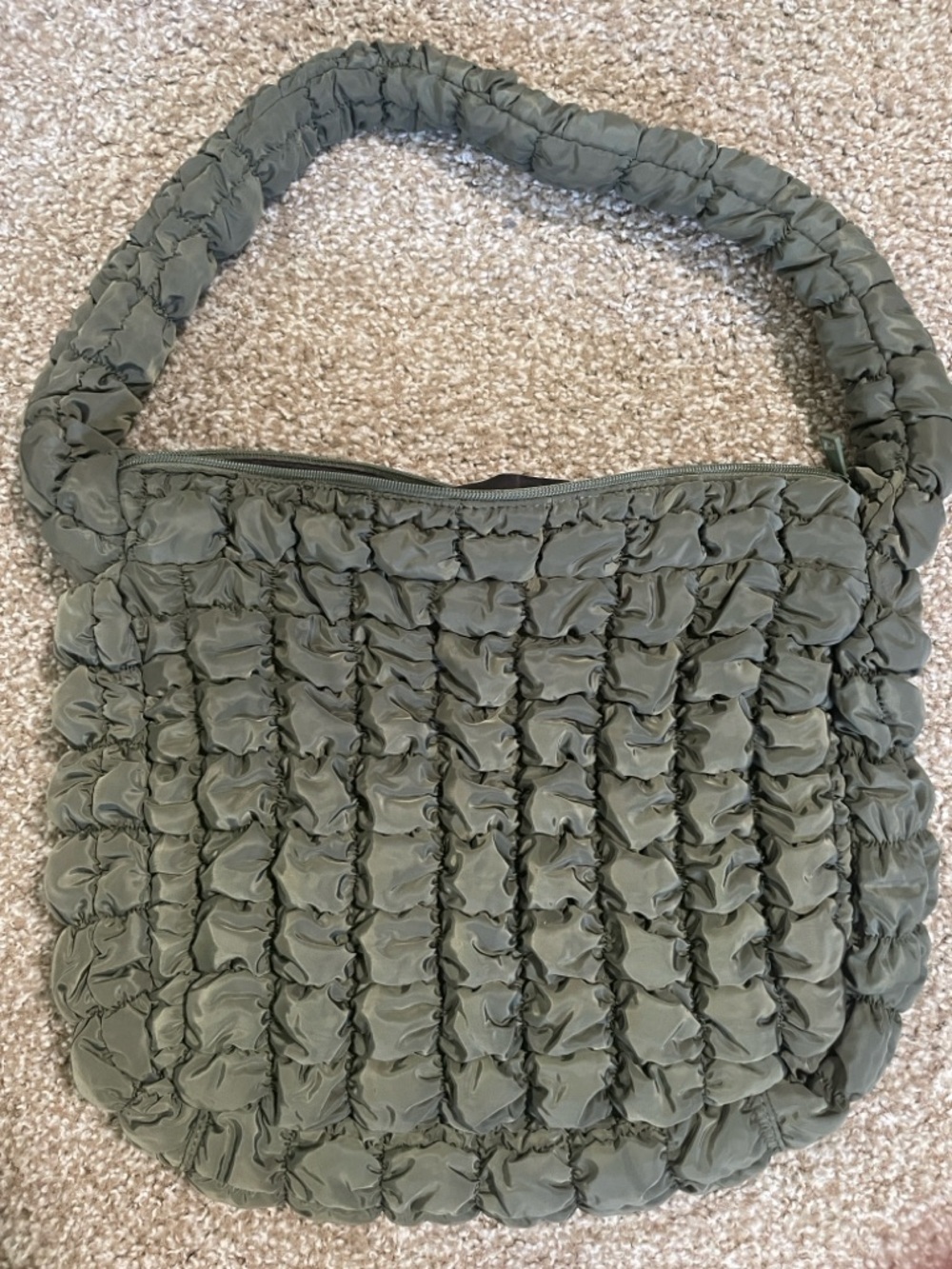 No Boundaries Women's Quilted Puffer Oversized Shoulder Hobo Bag, Olive Green 💚 - Picture 3 of 11